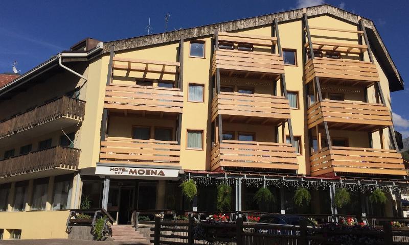 Hotel Moena Exterior photo